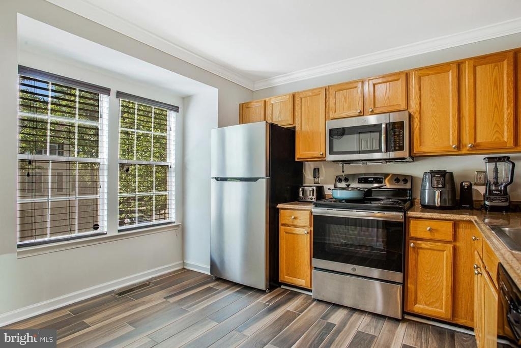 13902 Barrington Lane - Photo 7