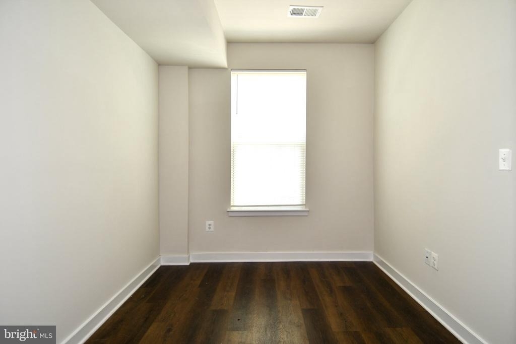 4917 Crest View Drive - Photo 35