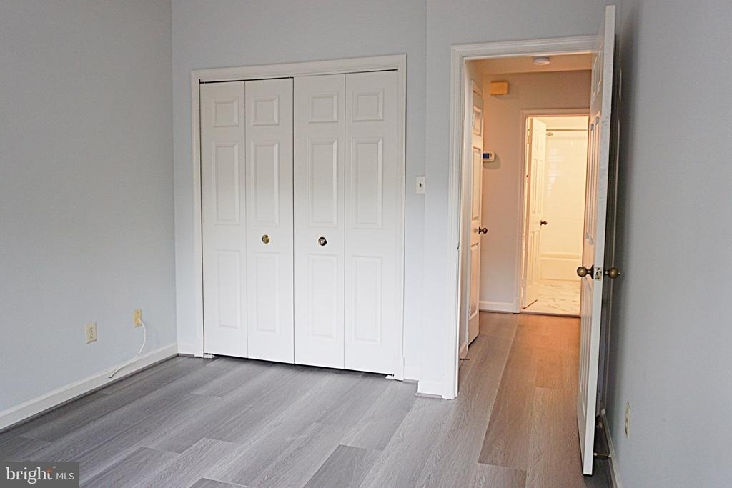 10824 Antigua Terrace - Photo 18