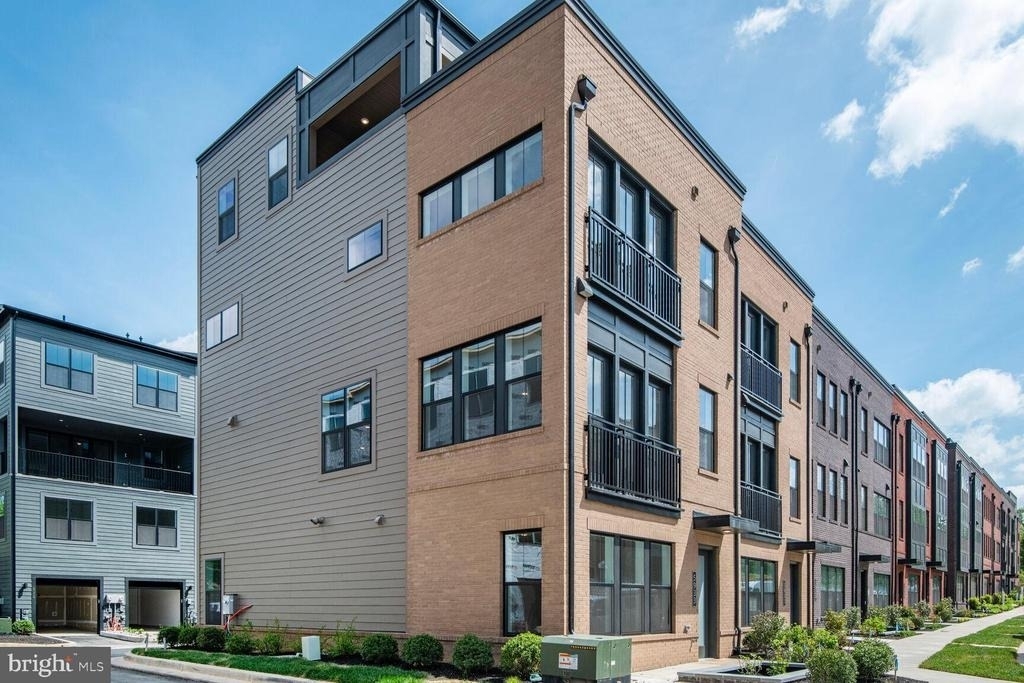5933 Stonehenge Place - Photo 3