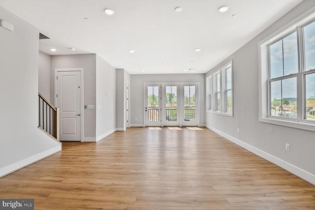 5933 Stonehenge Place - Photo 6