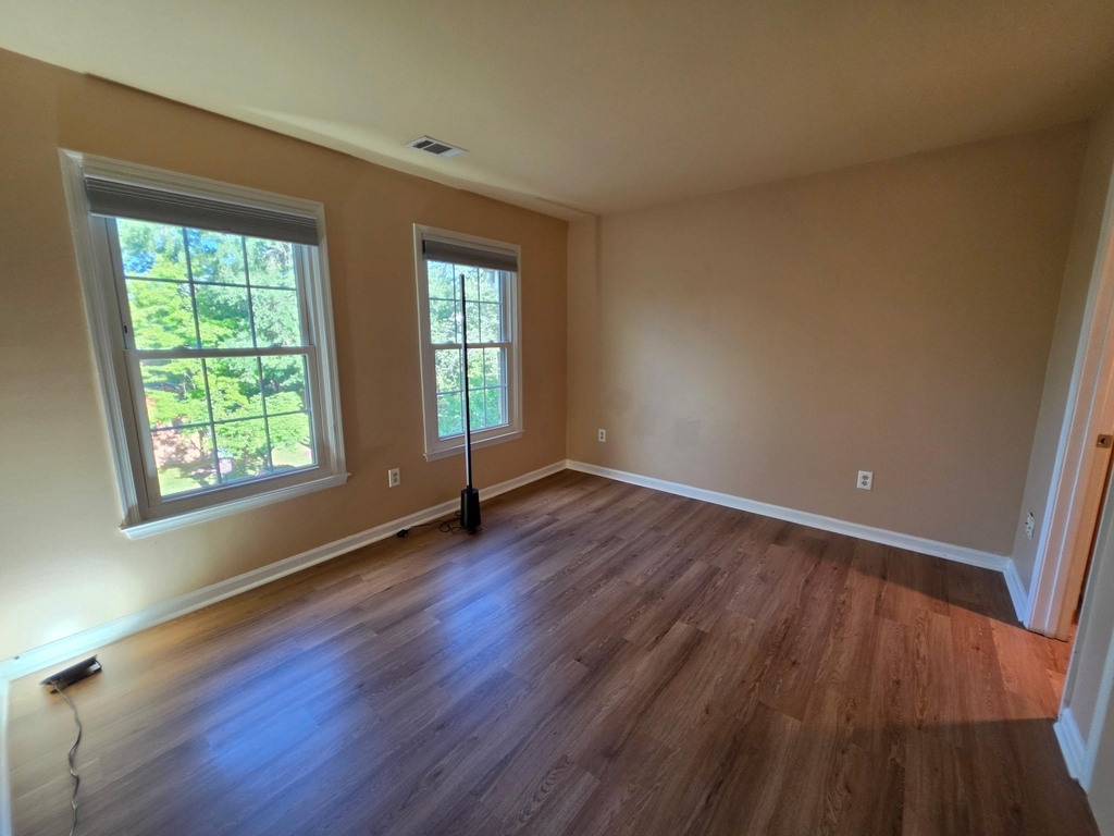 10952 Bloomingdale Drive - Photo 18