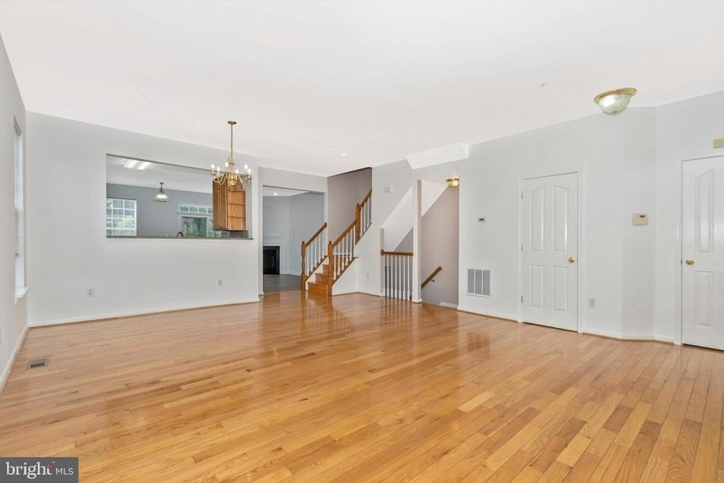 20100 Gunners Terrace - Photo 4