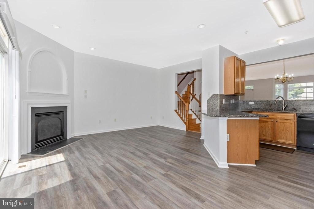 20100 Gunners Terrace - Photo 16