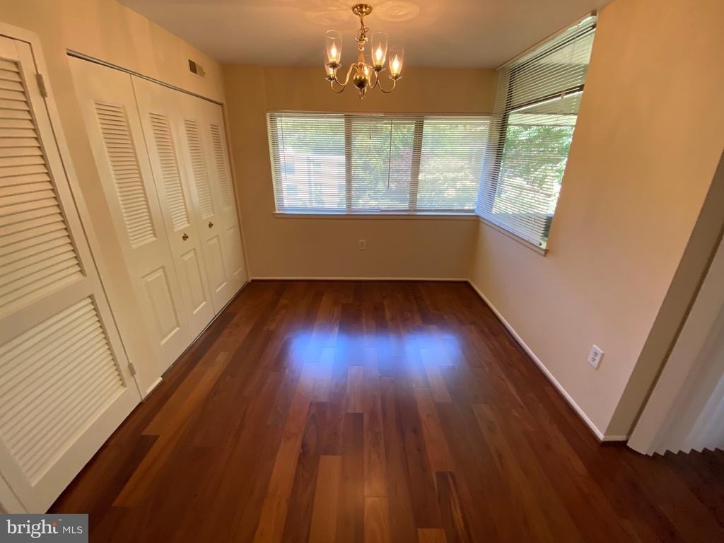 407 Christopher Avenue - Photo 2