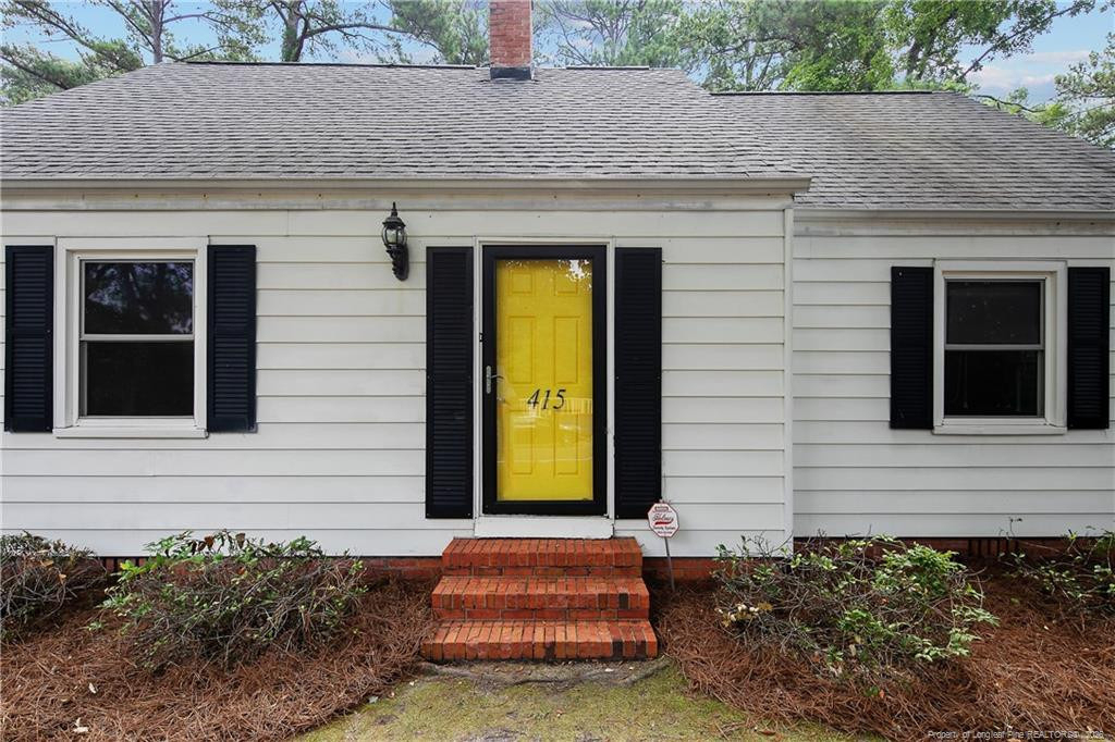 415 Vista Drive - Photo 1