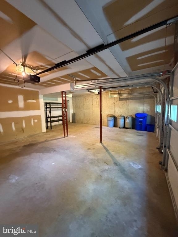 10216 Capitol View Avenue - Photo 17