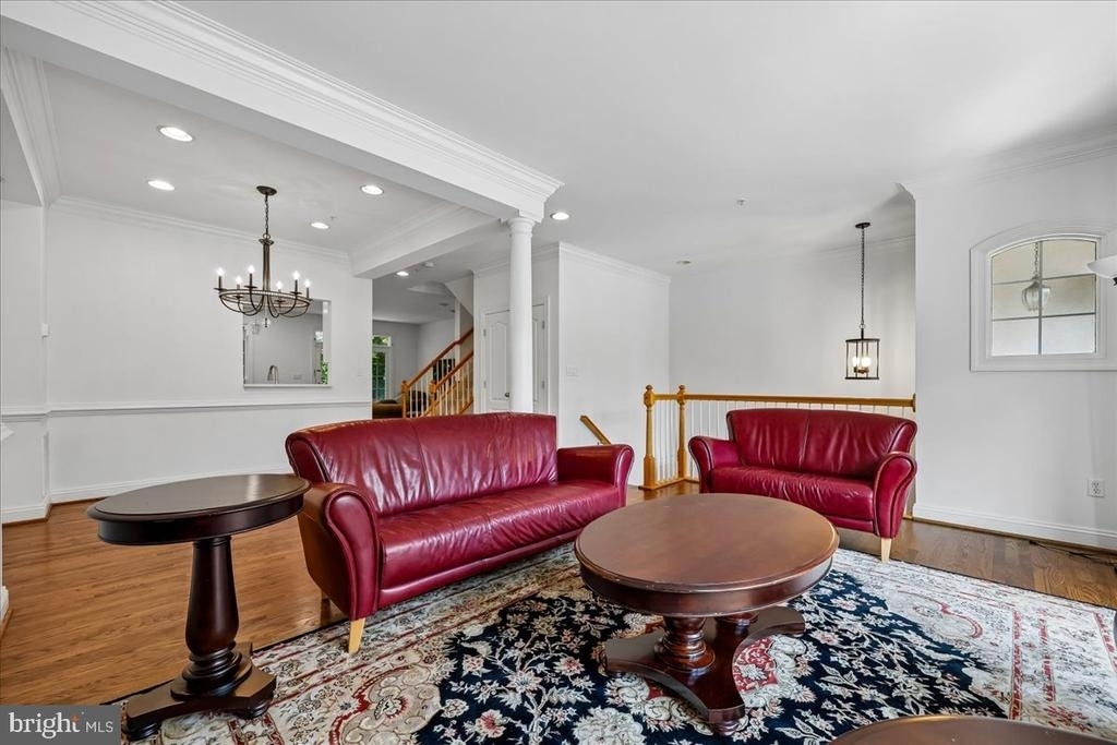 10539 Tuckerman Heights Circle - Photo 3