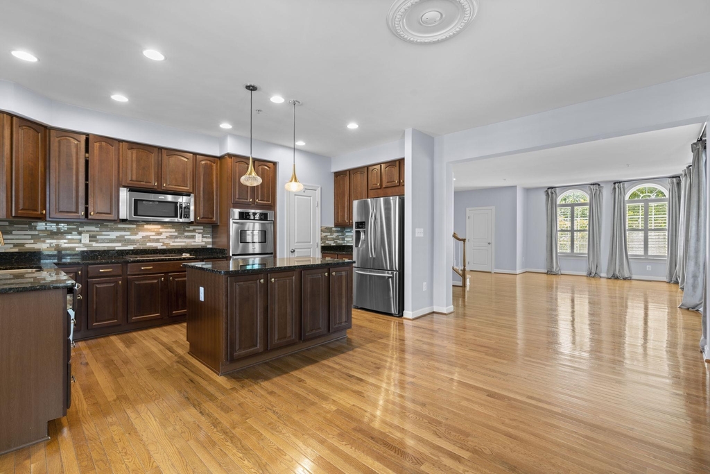 10512 Old Ellicott Circle - Photo 11