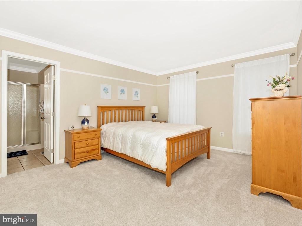 2422 Cobblestone Way - Photo 32