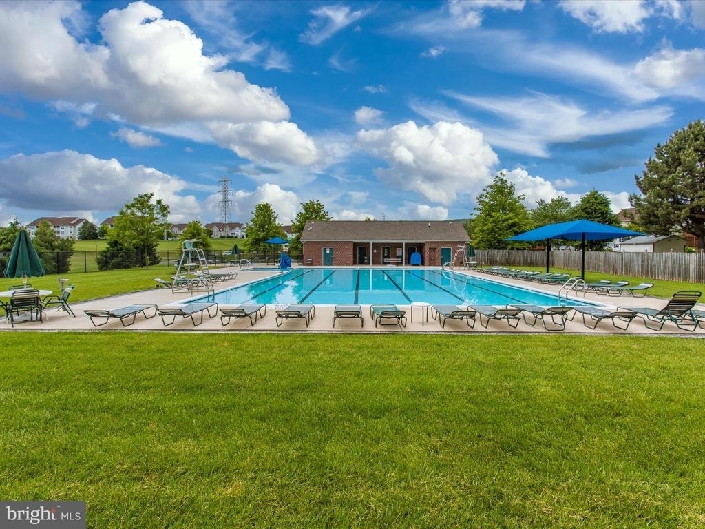 2422 Cobblestone Way - Photo 47