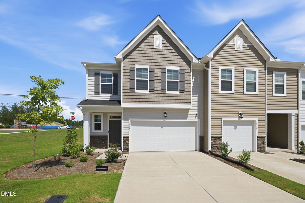 1101 Aberleigh Lane - Photo 0