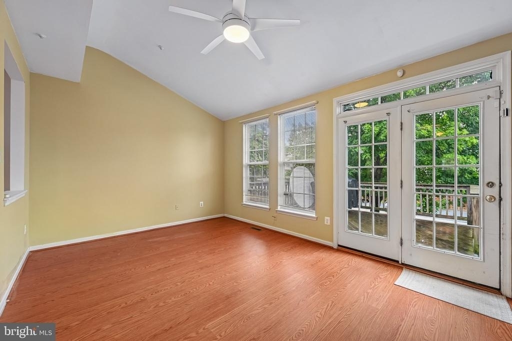 1724 Emory Street - Photo 9