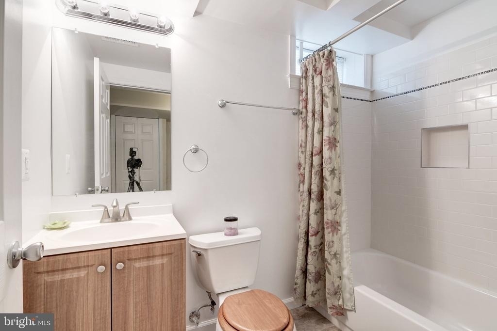 6275 Fenwick Road - Photo 9
