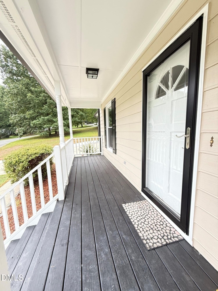 401 Holly Berry Lane - Photo 38