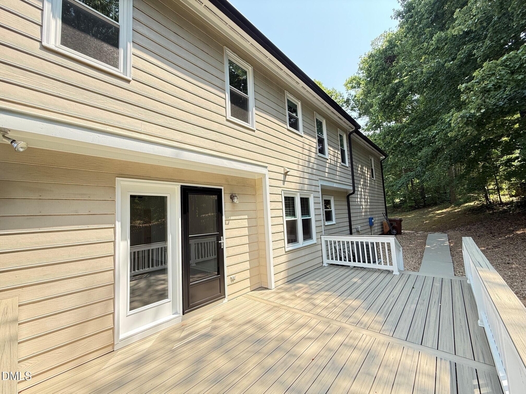 401 Holly Berry Lane - Photo 34