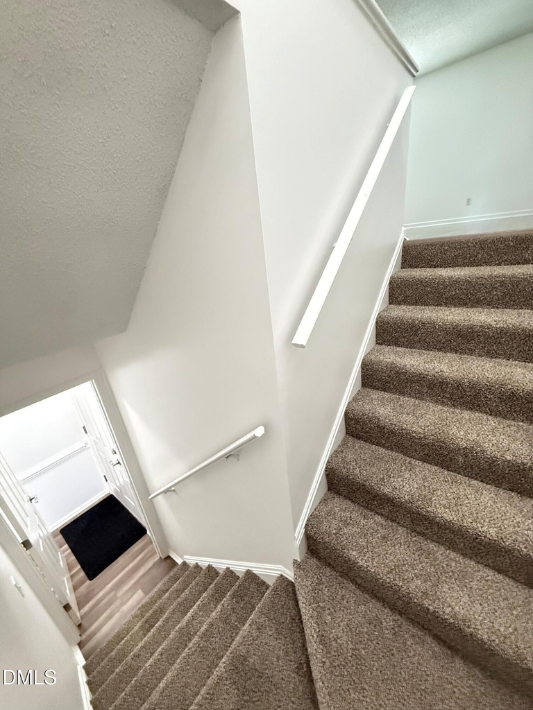 401 Holly Berry Lane - Photo 31
