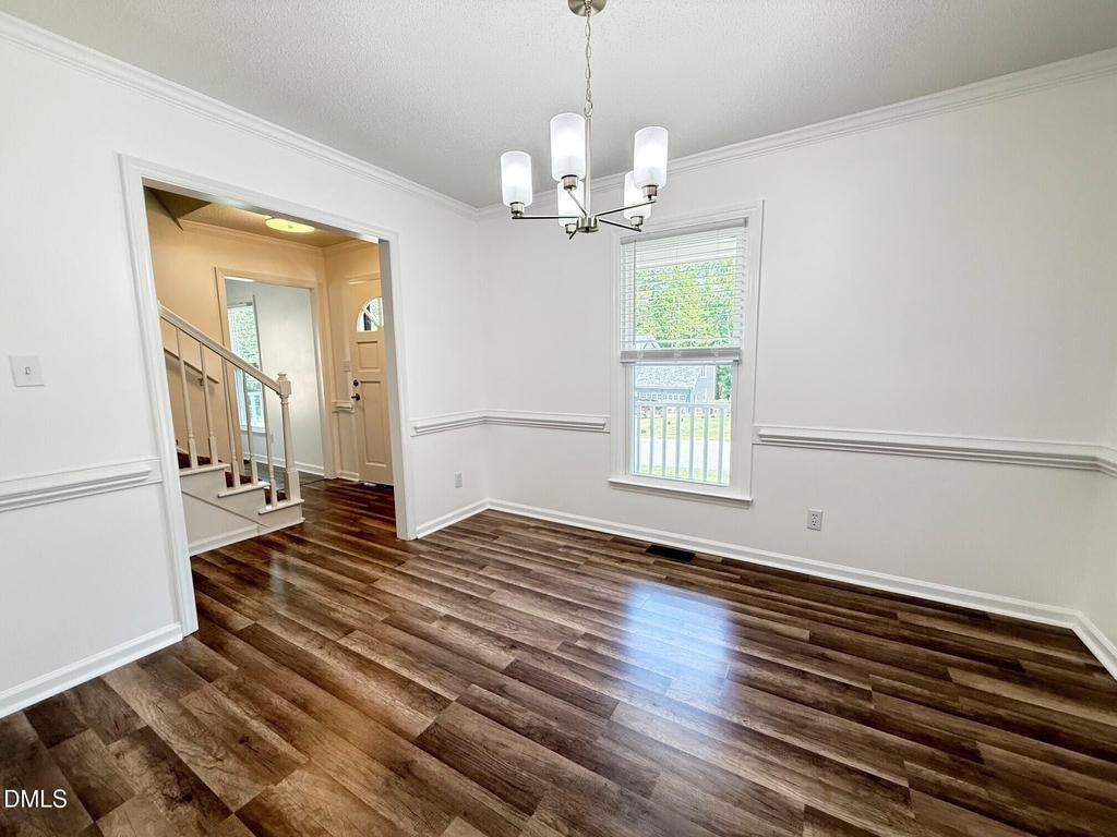 401 Holly Berry Lane - Photo 10
