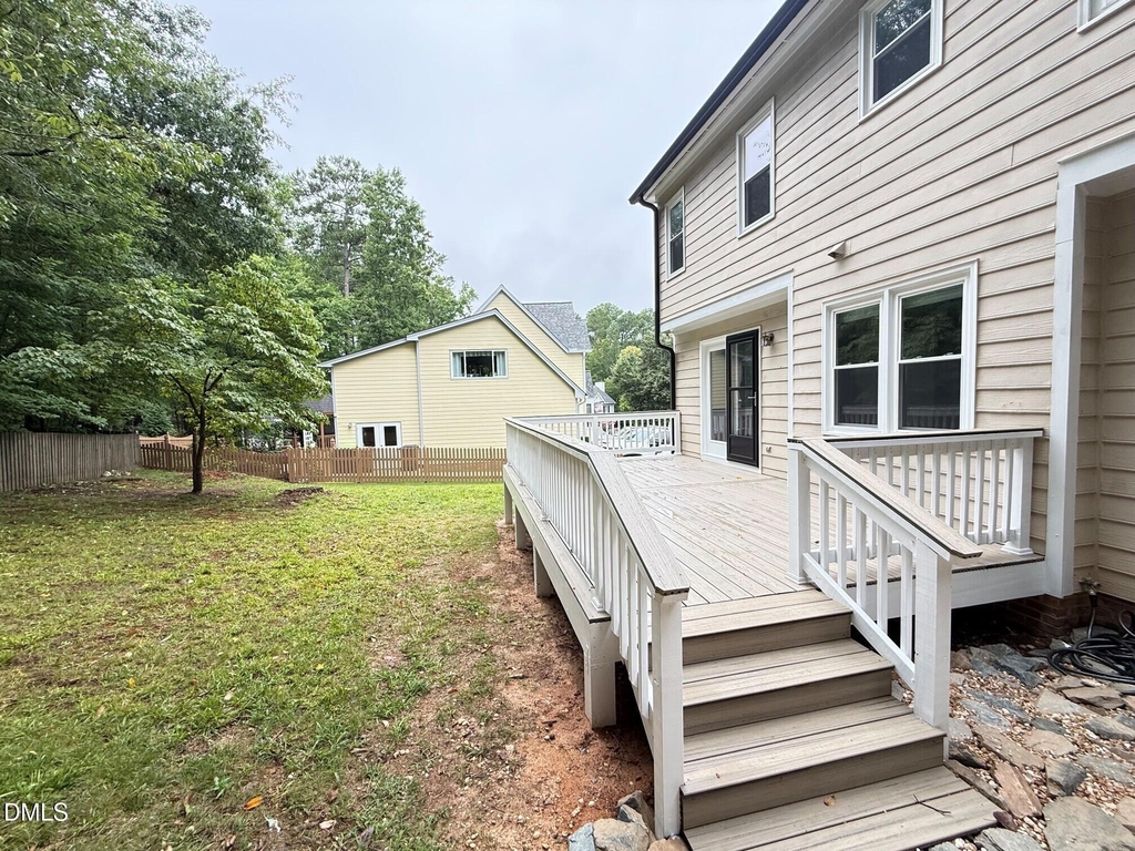 401 Holly Berry Lane - Photo 37