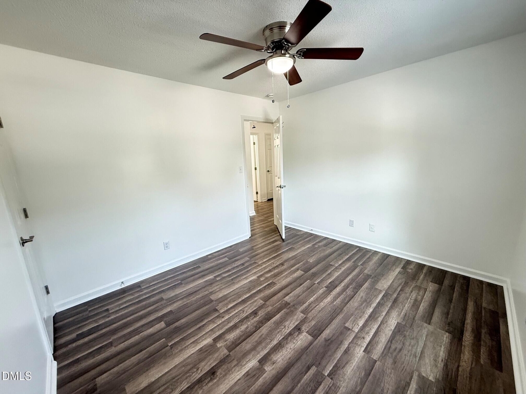 401 Holly Berry Lane - Photo 21