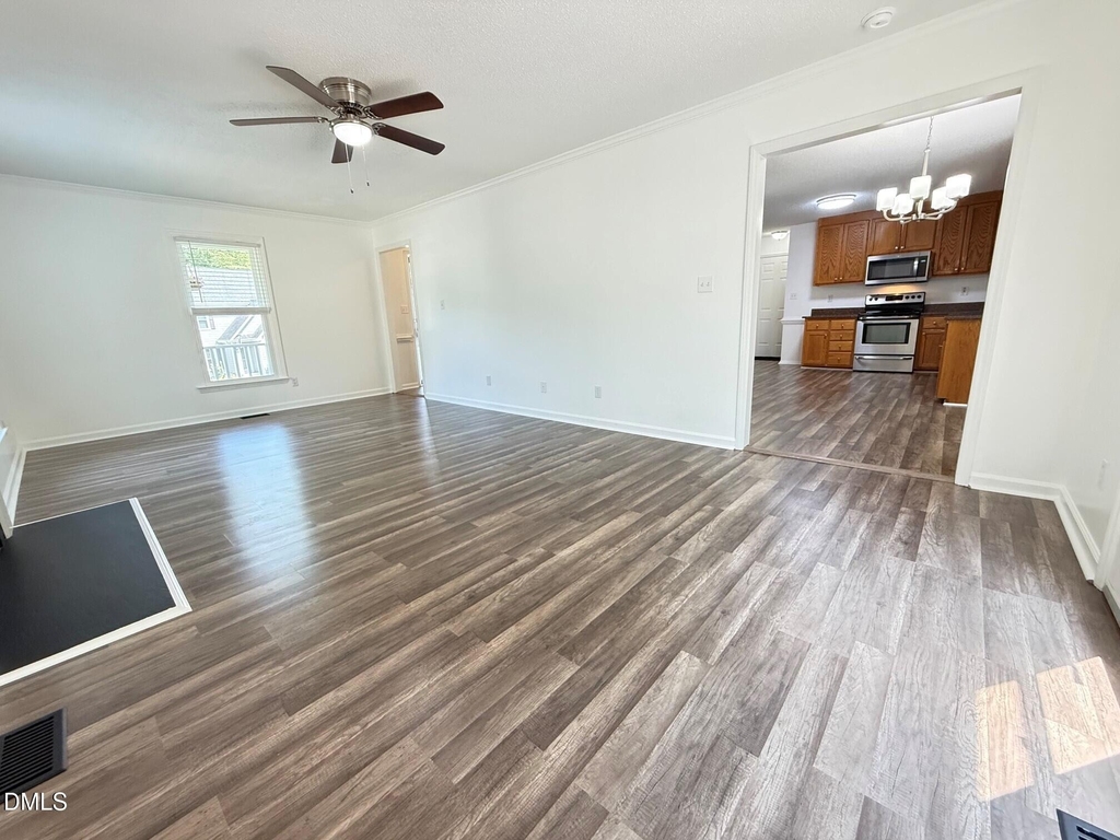 401 Holly Berry Lane - Photo 5