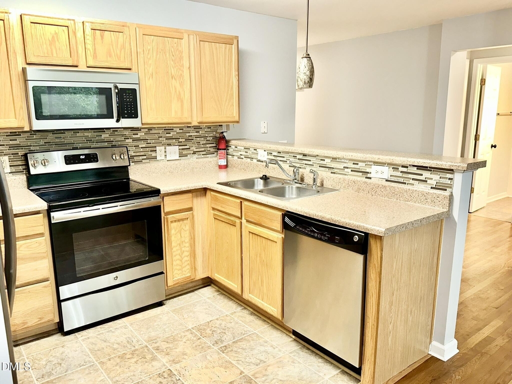 2800 Trailwood Pines Lane - Photo 4