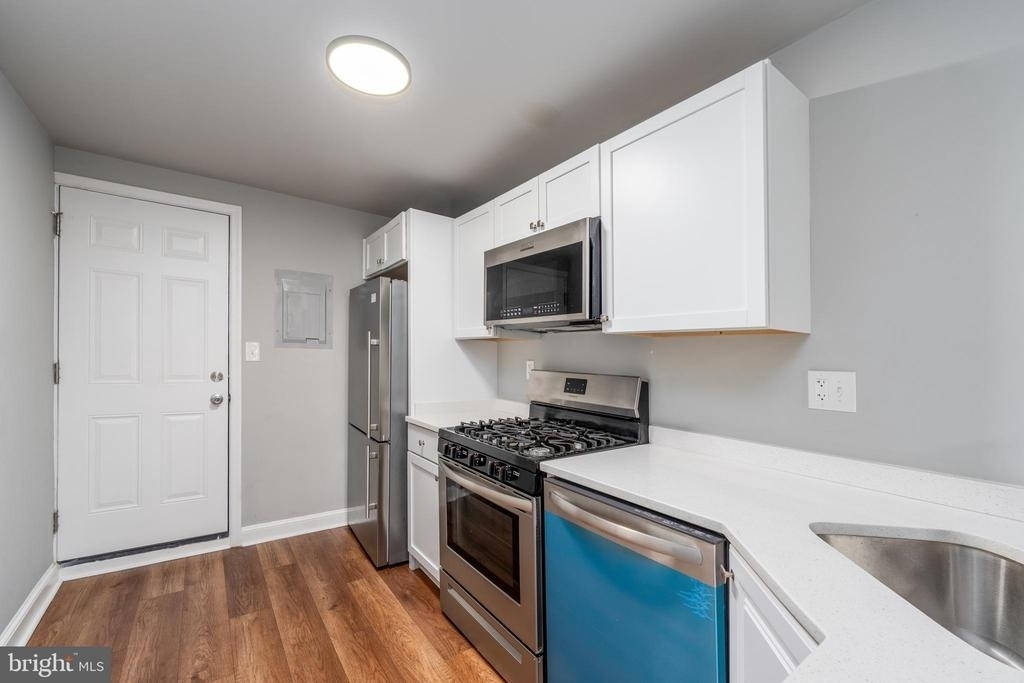408 Chester Street N - Photo 9