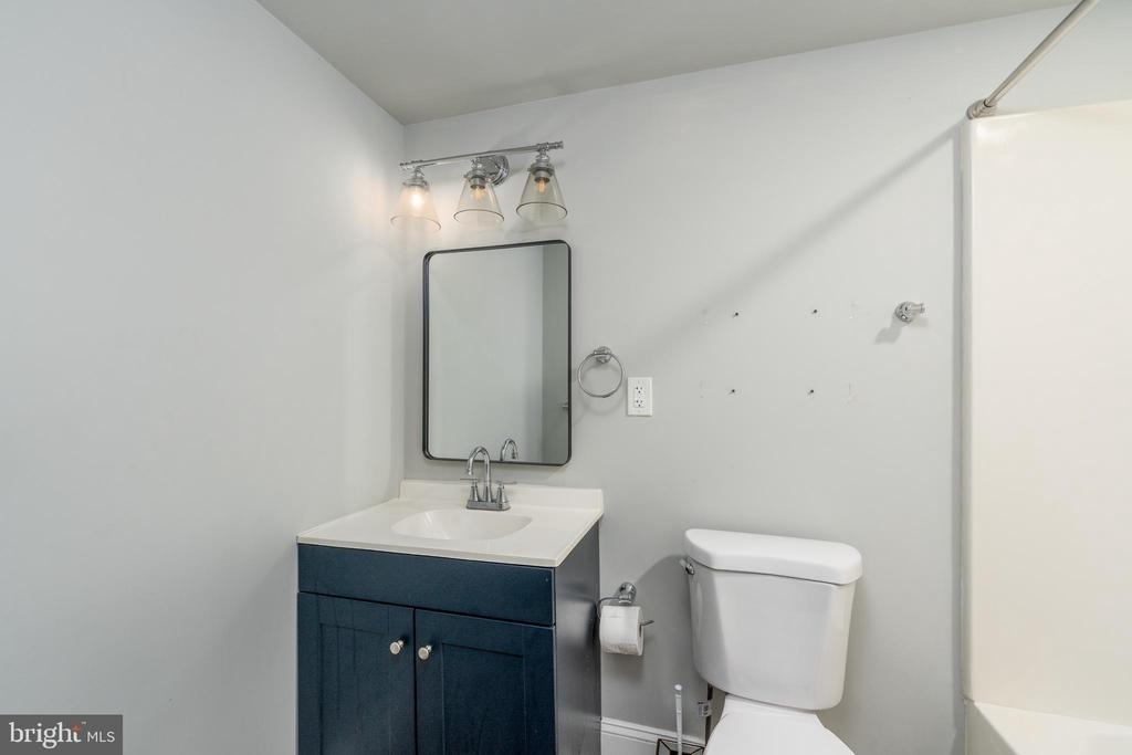 408 Chester Street N - Photo 14