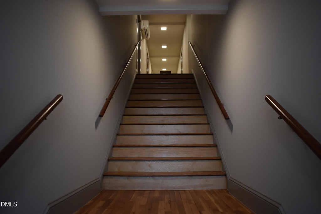 128 S Chatham Avenue - Photo 11