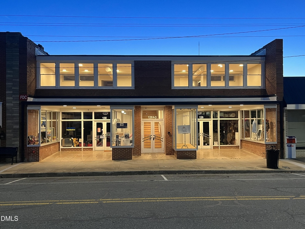 128 S Chatham Avenue - Photo 0