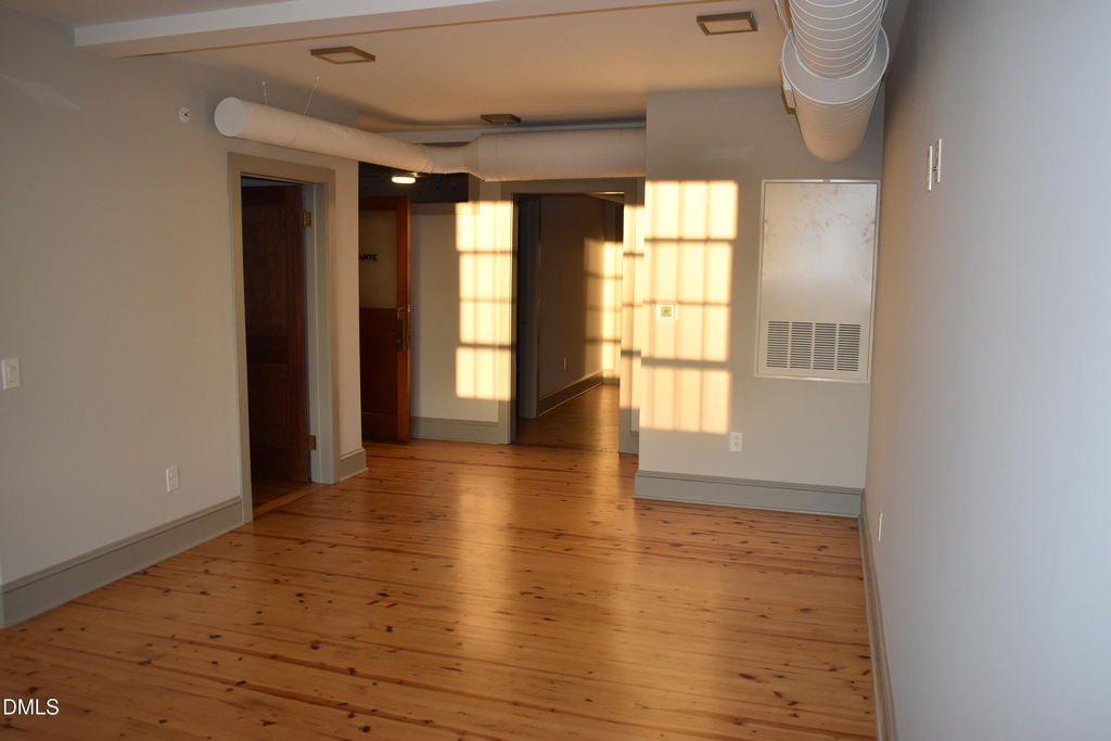 128 S Chatham Avenue - Photo 5
