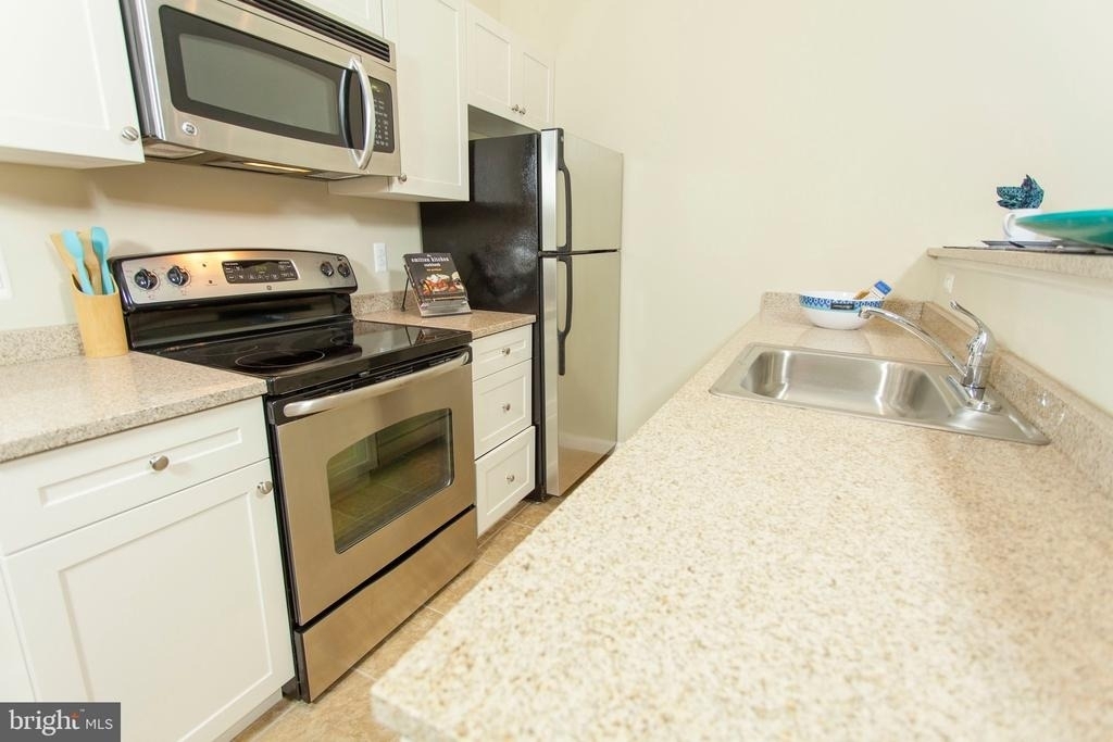 521 Saint Paul Street - Photo 24