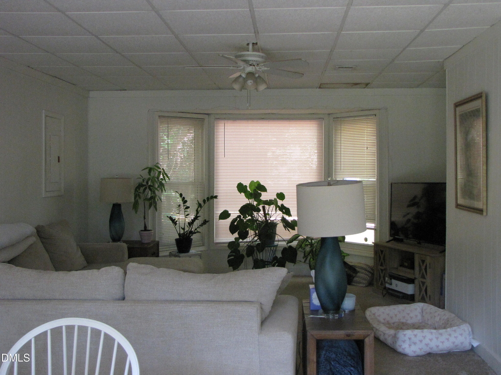 3608 Knollwood Drive - Photo 4