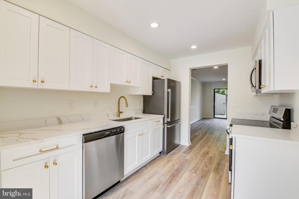 6 Belvedere Court - Photo 5