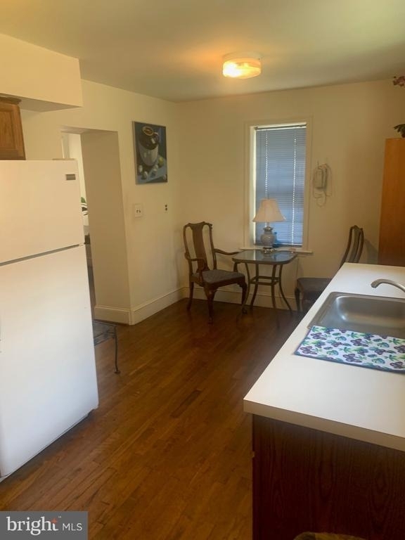 817 N Jackson Street - Photo 5