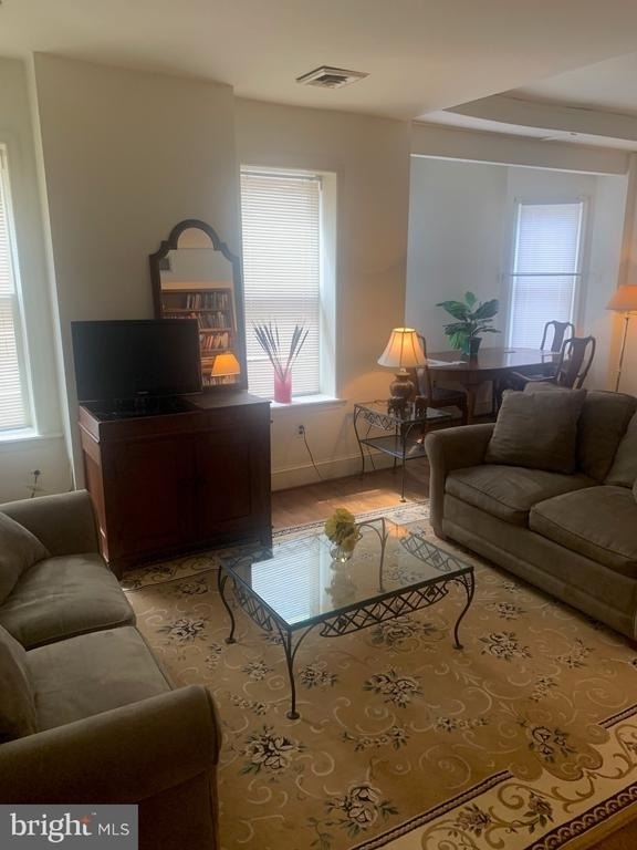 817 N Jackson Street - Photo 1