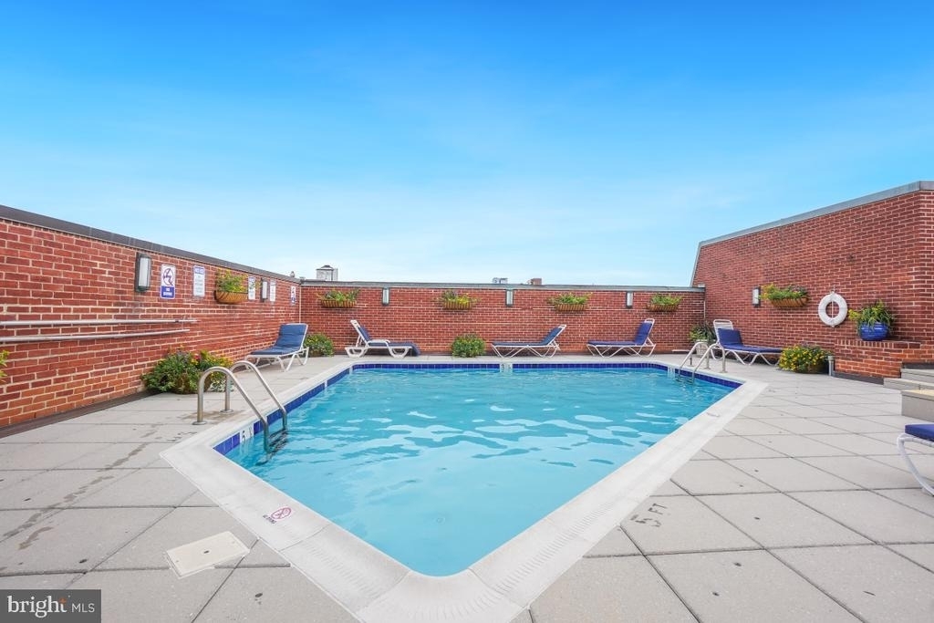 1080 Wisconsin Avenue Nw - Photo 27