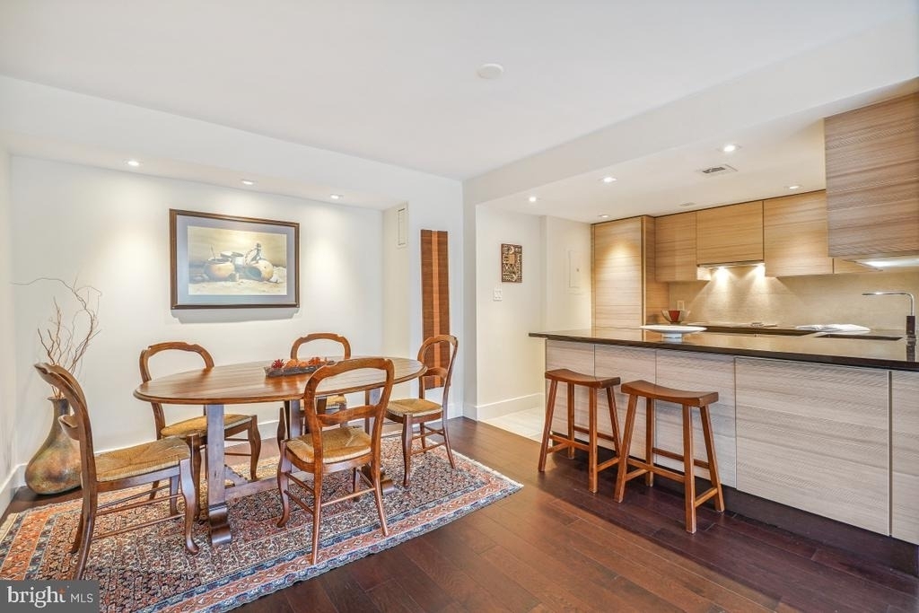 1080 Wisconsin Avenue Nw - Photo 5