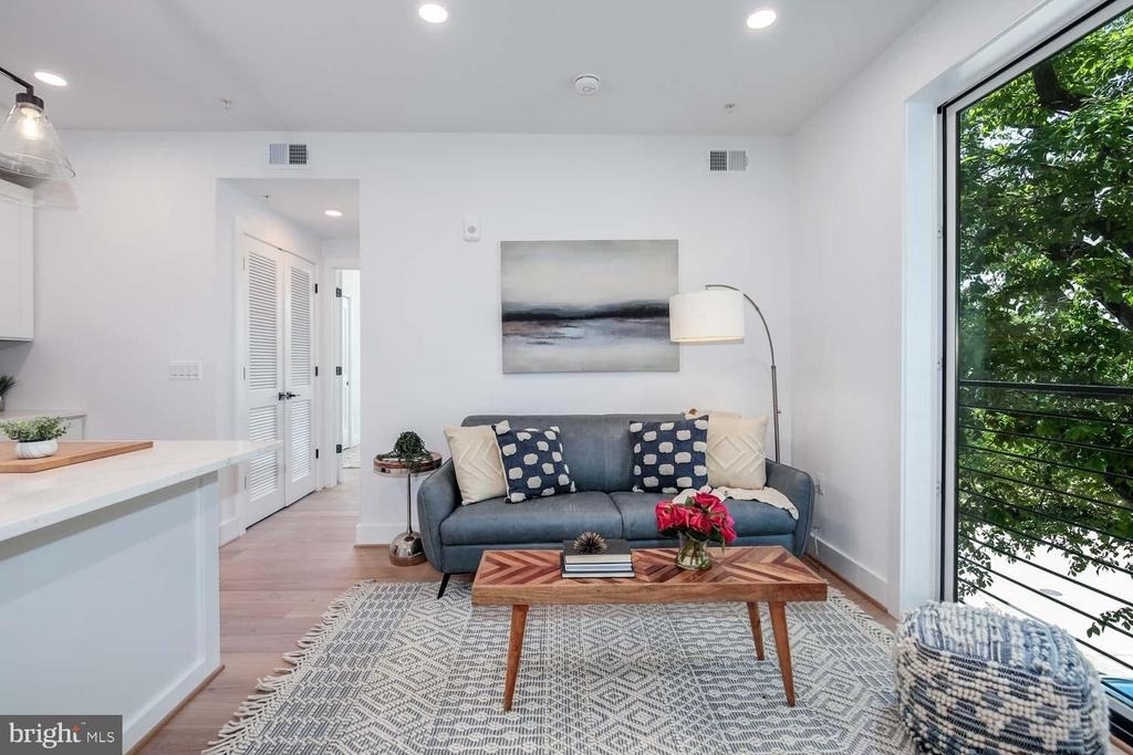 2601 30th Street Ne - Photo 4