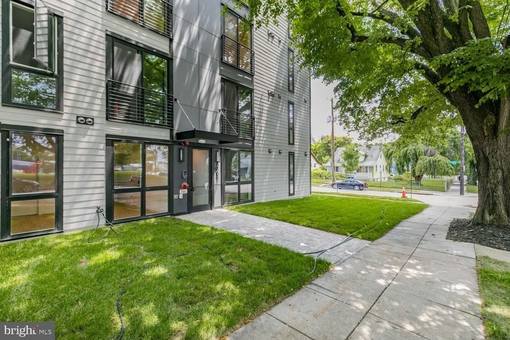 2601 30th Street Ne - Photo 0