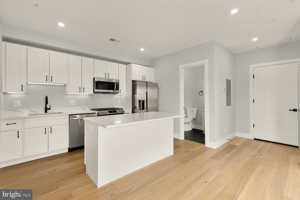 3215 Mount Pleasant Street Nw - Photo 4