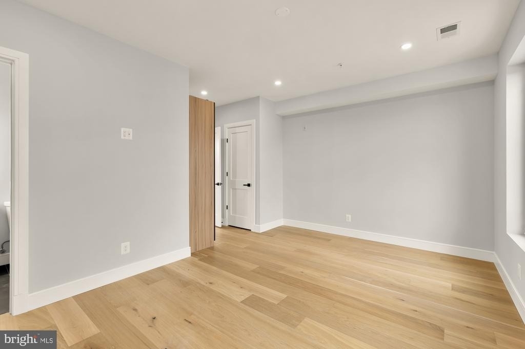 3215 Mount Pleasant Street Nw - Photo 18