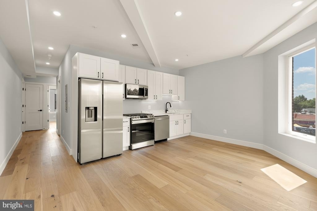 3215 Mount Pleasant Street Nw - Photo 1