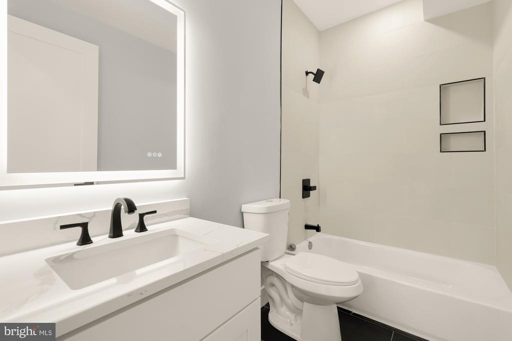 3215 Mount Pleasant Street Nw - Photo 21
