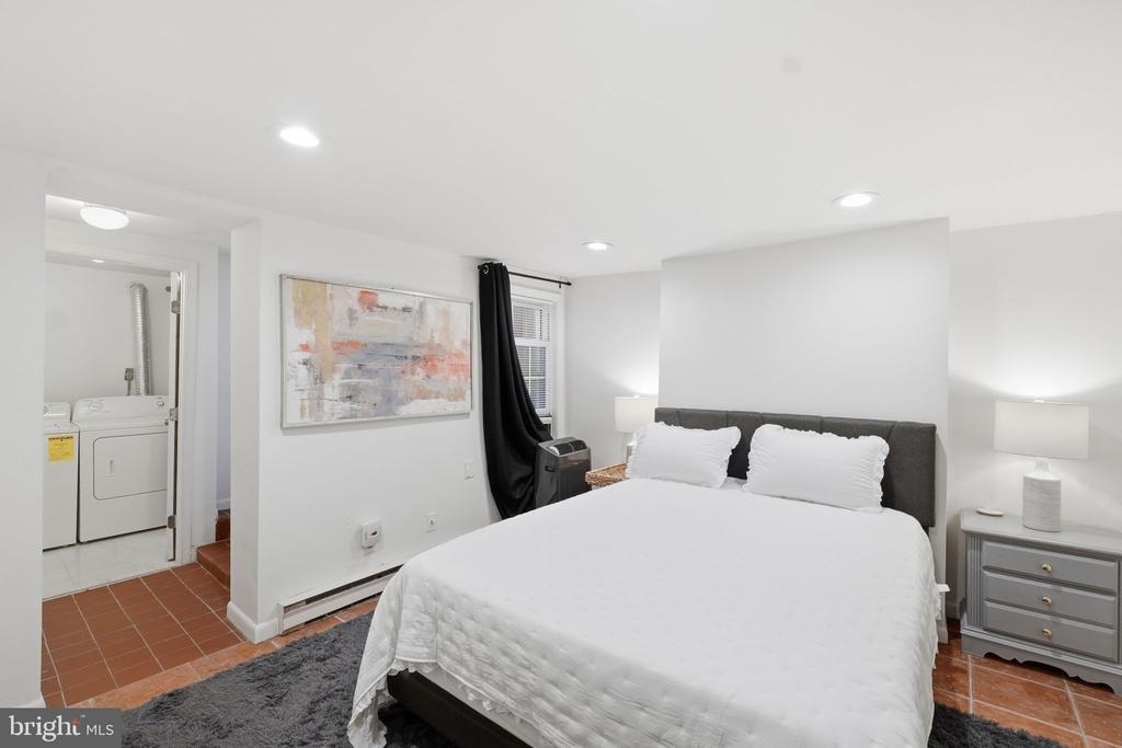 708 I Street Se - Photo 14