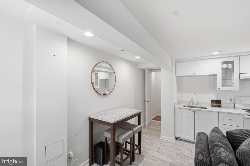 708 I Street Se - Photo 13