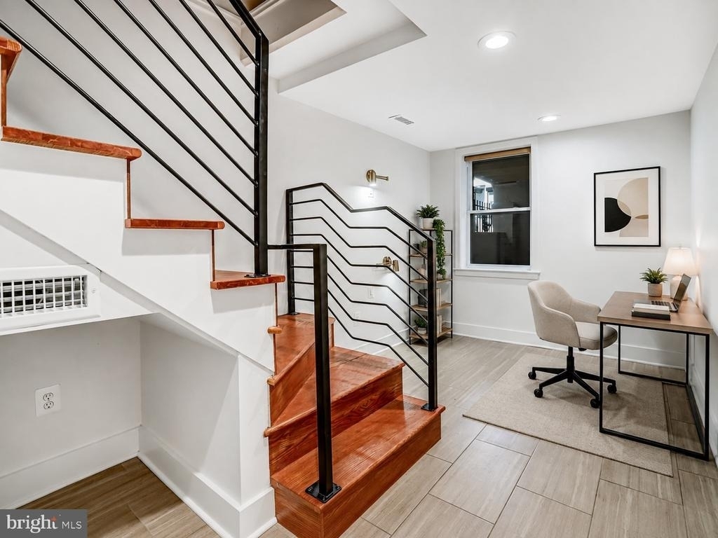 1350 Perry Place Nw - Photo 9