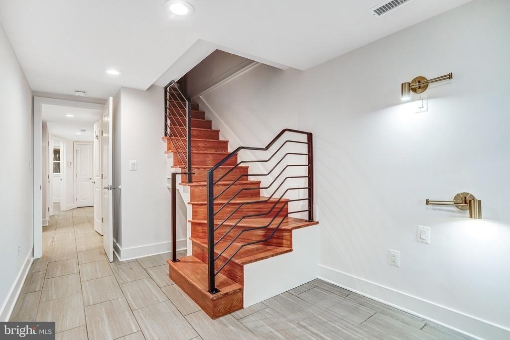 1350 Perry Place Nw - Photo 10