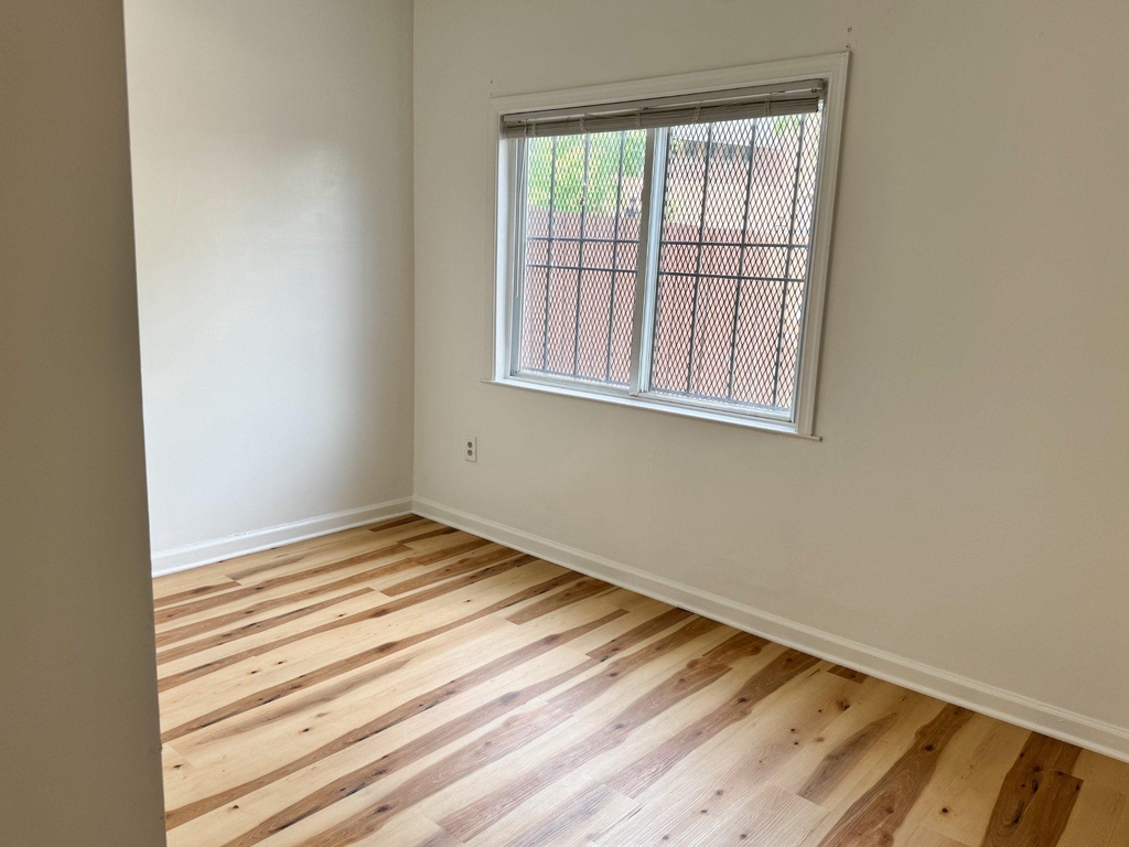 1652 West Virginia Avenue Ne - Photo 11