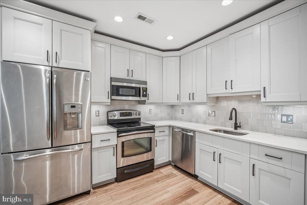 1317 Harvard Street Nw - Photo 5